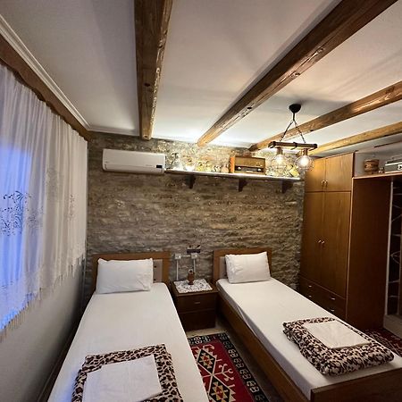 Ahmetaj Guest House Gjirokastër Exterior foto